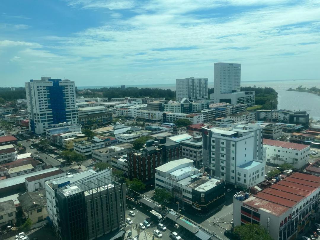 My Daily - Times Square Miri
